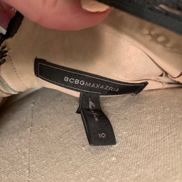 BCBGMaxazria Dress V Back w/exposed Zipper - Picture 3 of 11